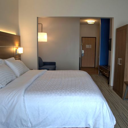 Holiday Inn Express Rochelle By Ihg Екстериор снимка