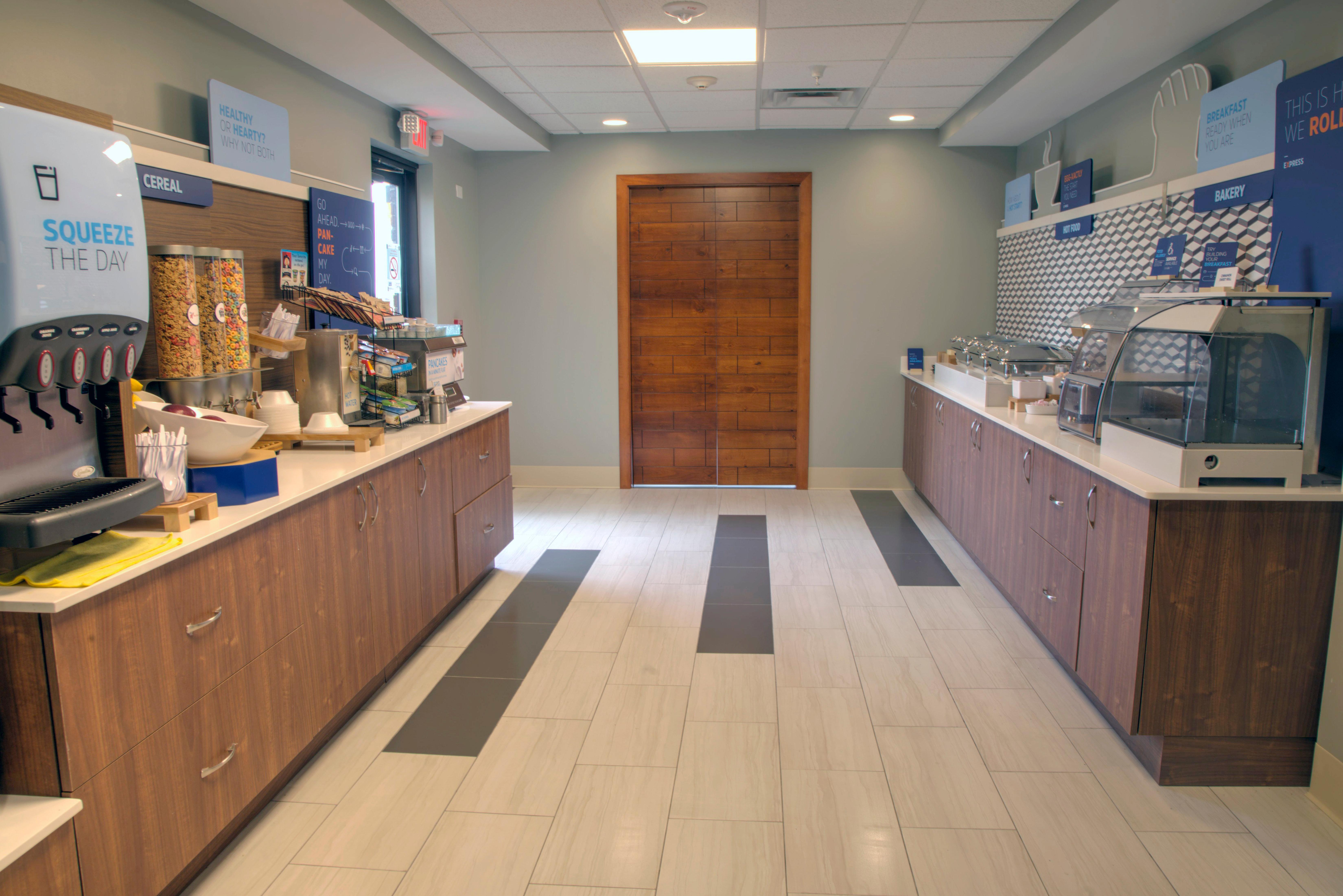 Holiday Inn Express Rochelle By Ihg Екстериор снимка