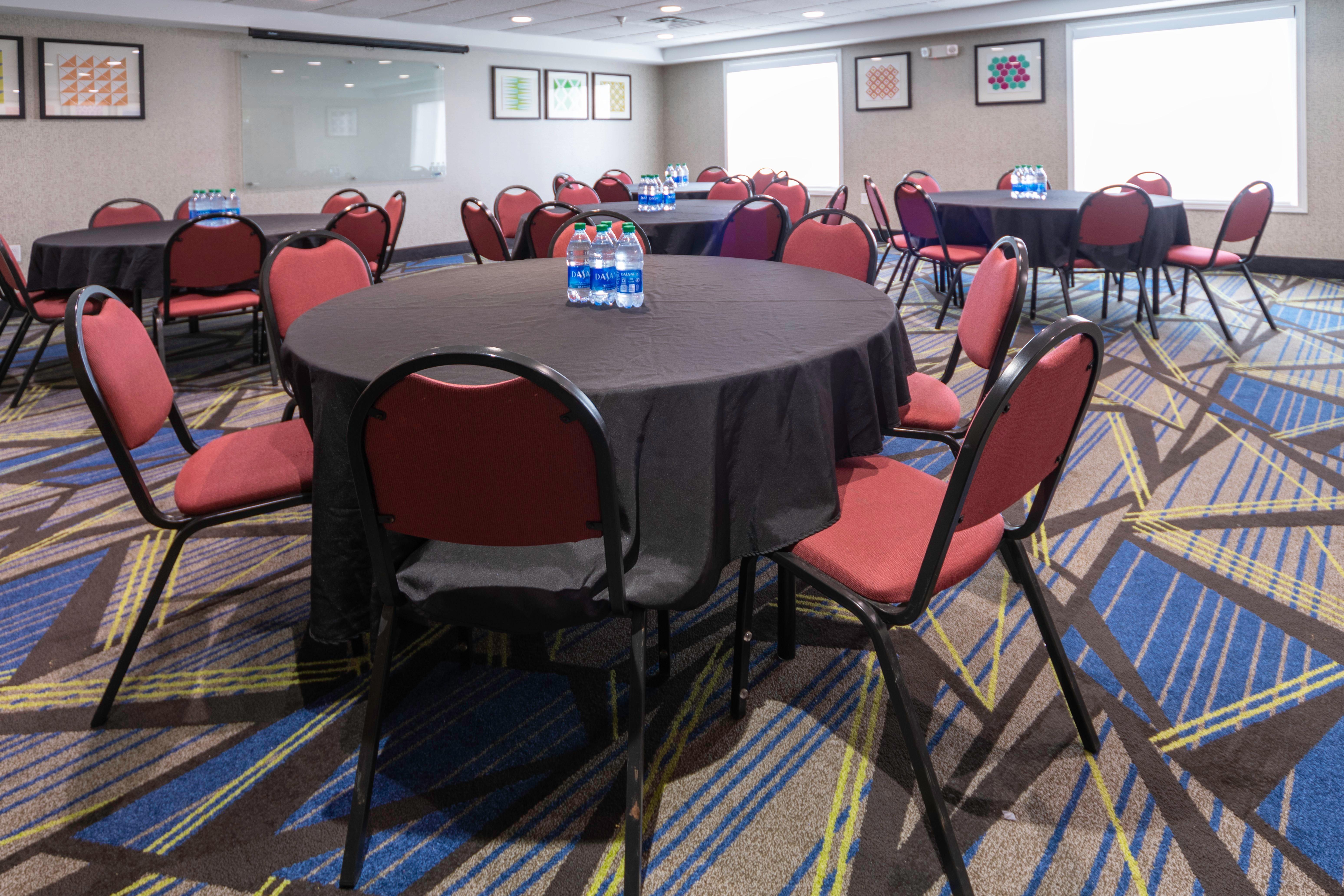 Holiday Inn Express Rochelle By Ihg Екстериор снимка