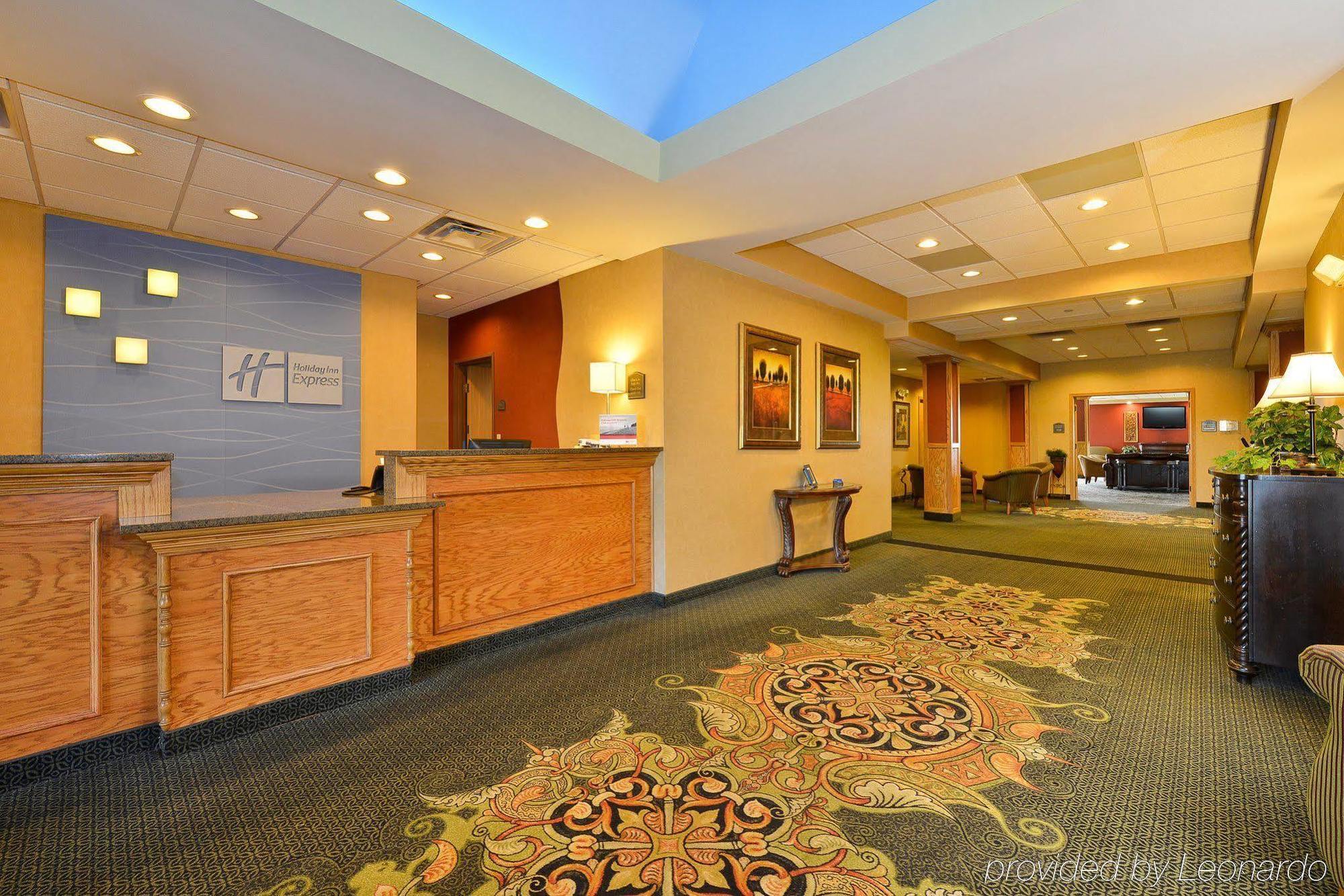Holiday Inn Express Rochelle By Ihg Екстериор снимка